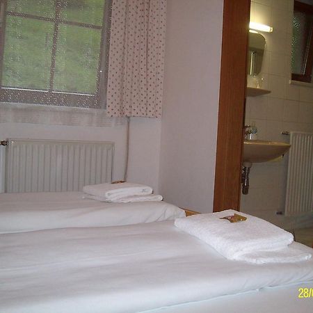 Hotel Gasthaus Zur Melzen Versbichl Exterior foto