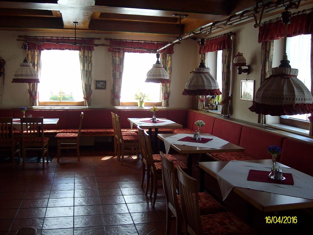 Hotel Gasthaus Zur Melzen Versbichl Exterior foto